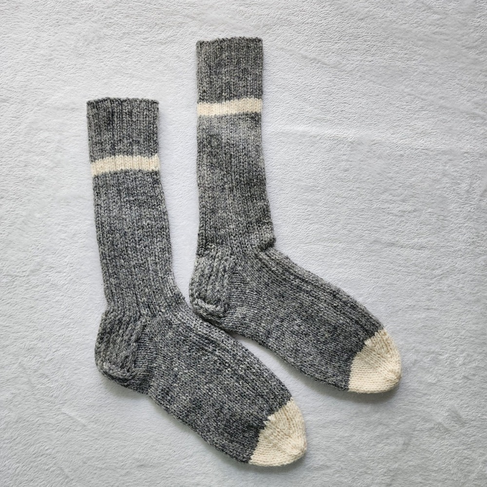 Hand Knit Wool Socks Mens Large Gray White Stripe Cabin Winter Ski Hike Thermal
